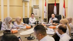 Sekda Lampung Pimpin Rapat Evaluasi Retribusi Daerah Semester I Tahun 2026